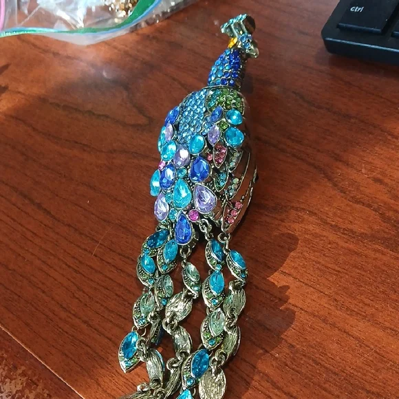 Elegant Multicolor Peacock Brooch - Picture 1 of 2